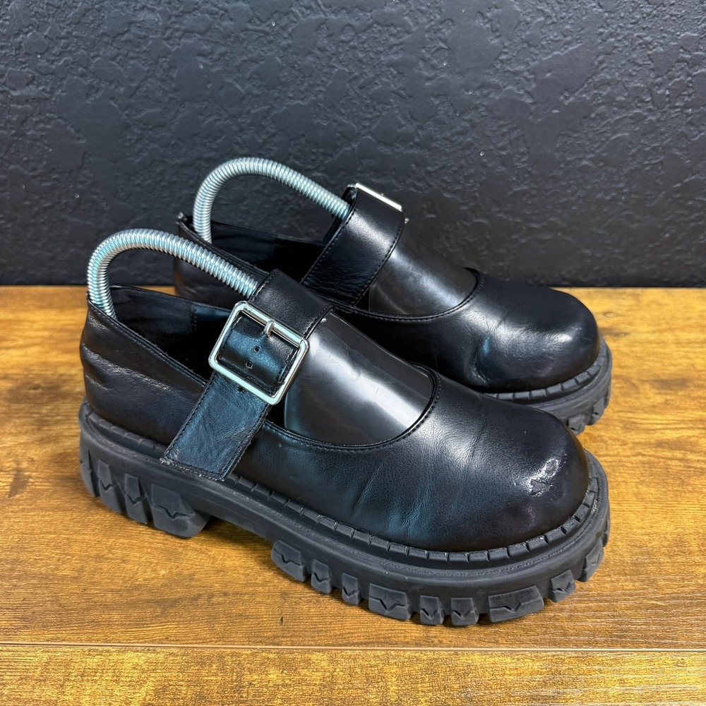 dELiAs DEL21-157 Black Synthetic Leather Platform Mary Jane‎ Women's Size 8M